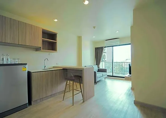 The View Chaengwattana 14 Апартаменты Бангкок